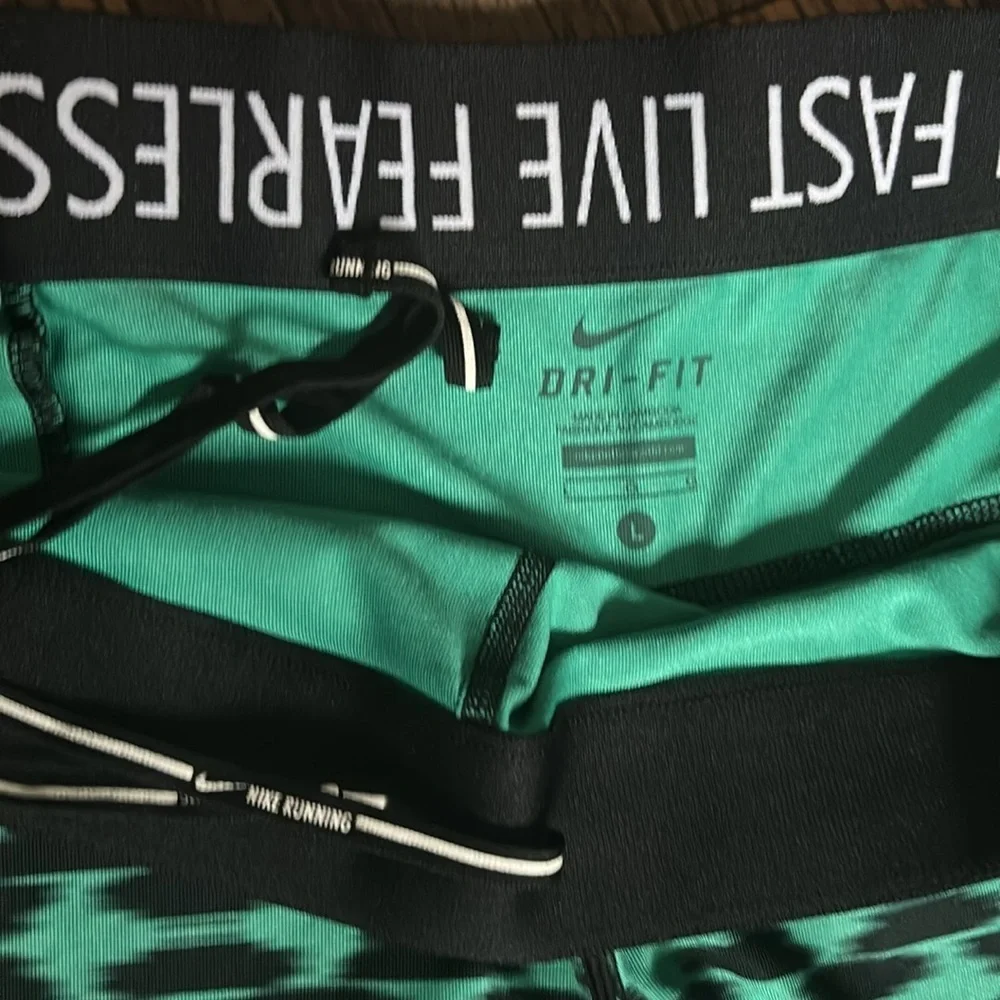 Nike run fast